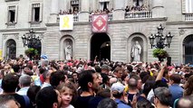 'Llibertat presos polítics' a la plaça de Sant Jaume