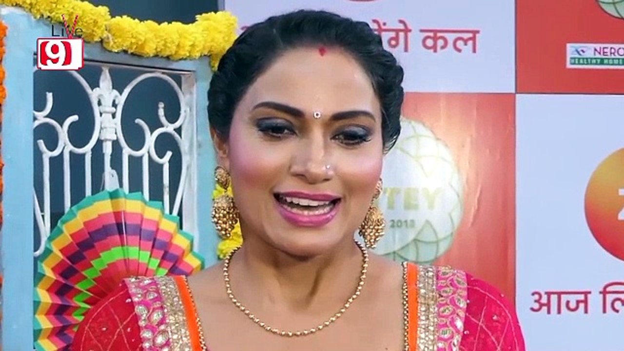 Silsila Badalte Rishton Ka - Aditi Sharma at Zee Rishtey Awards 2018 - Red Carpet.