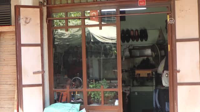 Ömrünü Ayakkabıcılığa Adadı