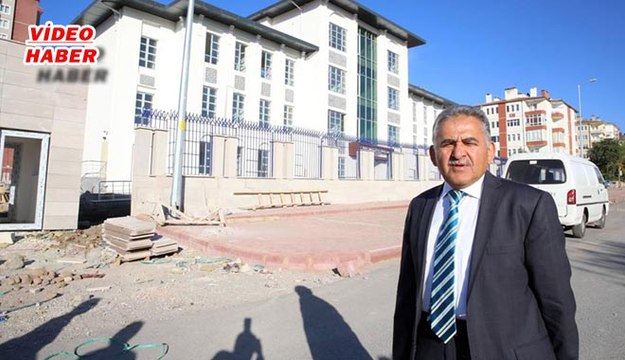 (24 Eylül 2018) BAŞKAN MEMDUH BÜYÜKKILIÇ, GESİ FATİH MAHALLESİNDEKİ EMNİYET BİNASINI GEZDİ