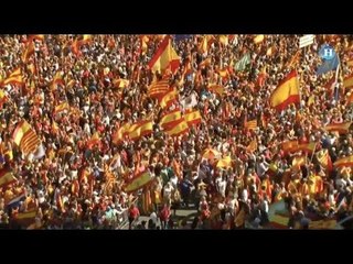 Miles marchan por la unidad de España