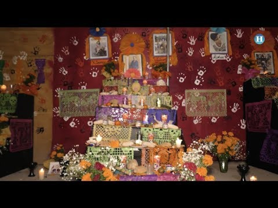Colocan ofrendas en edificios afectados por el 19/S