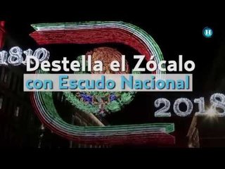 Destella el Zócalo con Escudo Nacional de 22 metros, con luz led