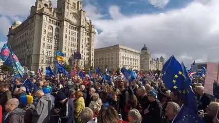 Streit um Brexit-Pläne: Theresa May will nicht nachgeben