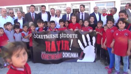 Kırıkkale Darp Edilen Öğretmen İçin 'öğretmene Şiddete Hayır' Açıklaması