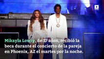 Beyonce y Jay-Z sorprenden a estudiante con beca de $100,000