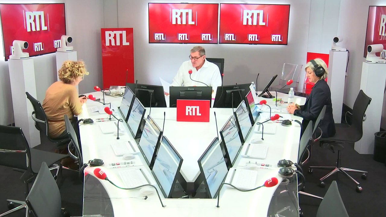 "Il est dommage de traiter le sport comme un sujet politique mineur", déplore Alba Ventura
