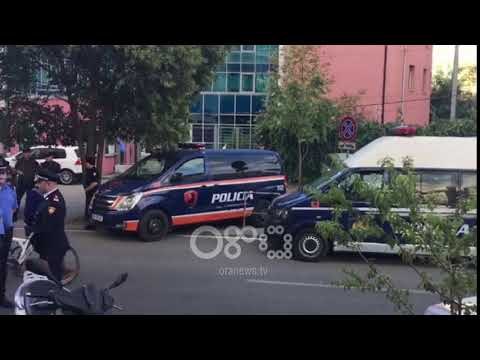 Ora News - Sot pretenca për Shullazin, policia blindon Gjykatën e Krimeve të Rënda