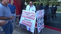 Hastanede Fetö'cülerin Çalıştığı İddiasıyla Oturma Eylemi Başlattı