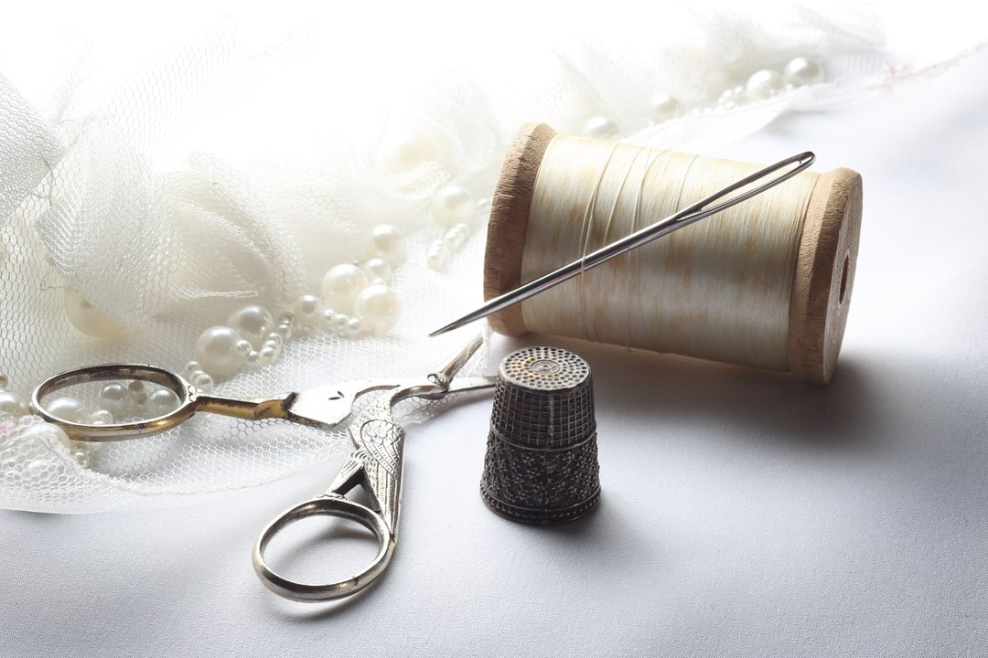 3 objets de couture vintage