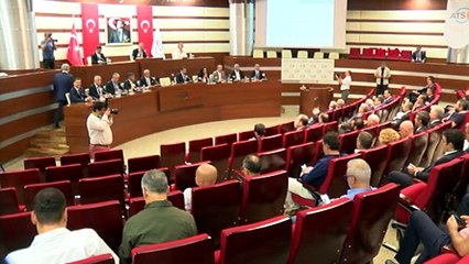 Antalya valisinden bankalara faiz tepkisi: Ne oluyor da artırıyorsunuz?