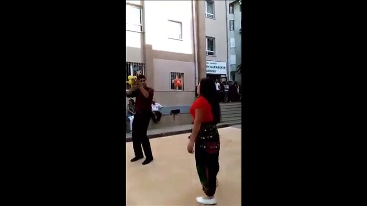 BU GENÇLER SÜPER OYNUYOR