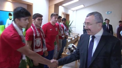 Güreşte altın madalya Sancaktepe’de