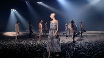 Танцевальный перфоманс от Dior