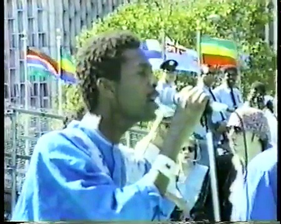 la première apparition de Youssou Ndour sur scène à l’étranger en 1986