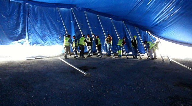 Annecy : Arlette Gruss finit d’installer son chapiteau