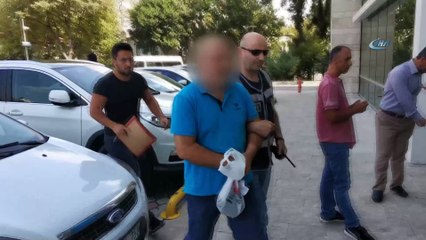 Mahalle bakkalı kız öğrencileri tacizden tutuklandı