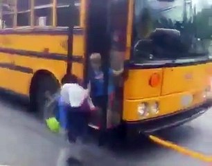 Niños Bajando Del Norte-Sur Un Dia Tipico En #Veracruz , Que Disciplina xD #Juar (Es En Canada jajaja)