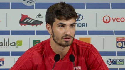 7e j. - Terrier : "Fekir est un très bon capitaine"