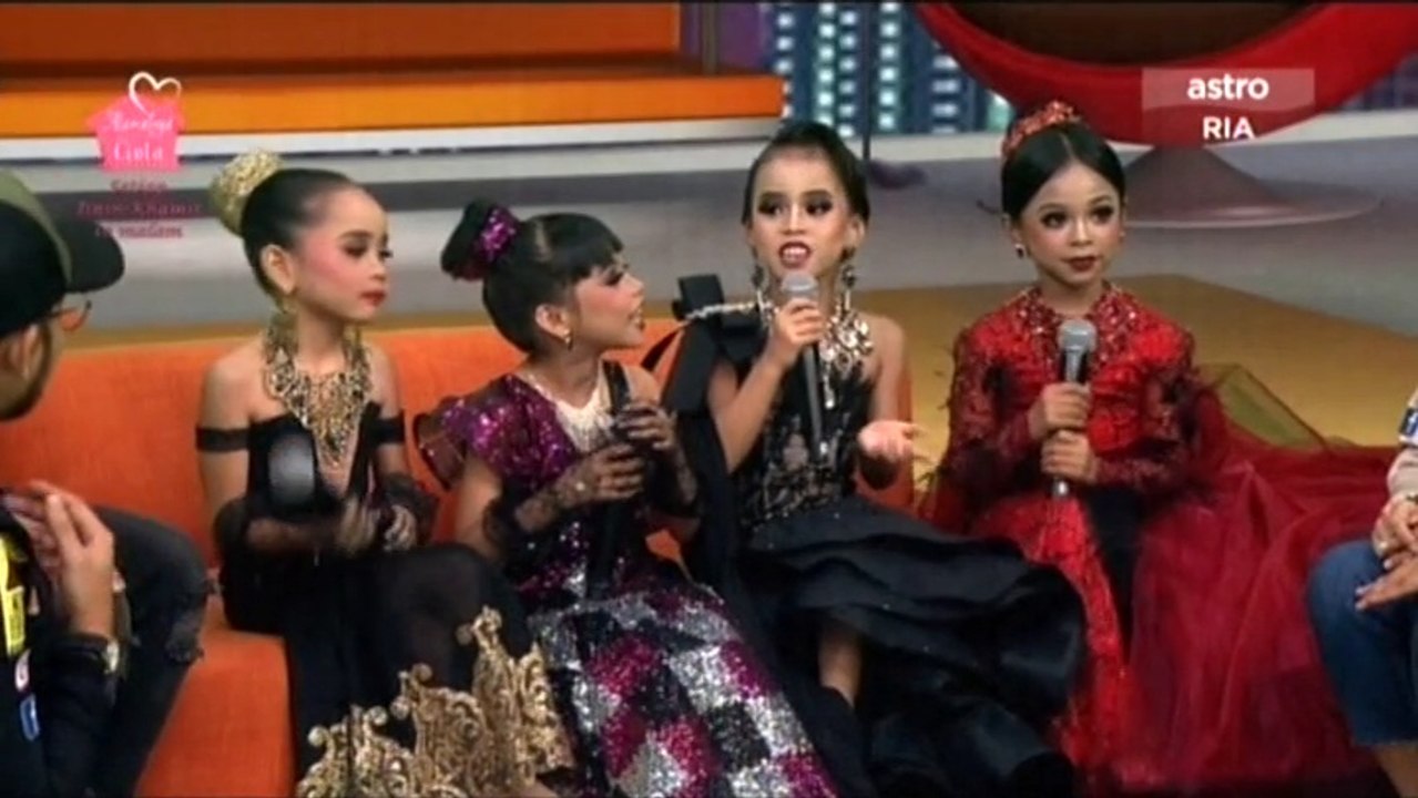 DIVA KIDS: Viral Kerana Cat Walk