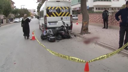 Motosikletli Polisler Şüpheli Kovalarken Ağaca Çarptı