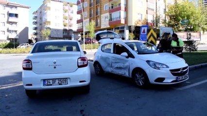 Malatya'da iki otomobil çarpıştı: 1 yaralı