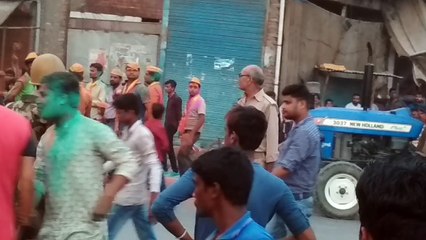 just india on a friday night in town....and they love it!