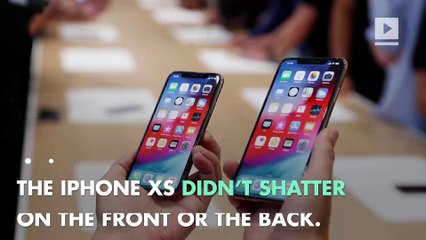 iPhone XS Fails to Crack in Drop Test