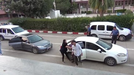 Adana'daki Cinayetle İlgili 3 Kişi Adliyeye Çıkarıldı