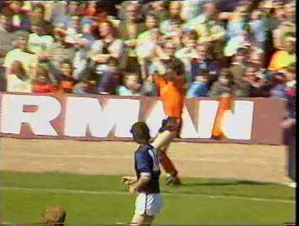 11/05/1985 - Dundee v Dundee United - Scottish Premier Division - Extended Highlights
