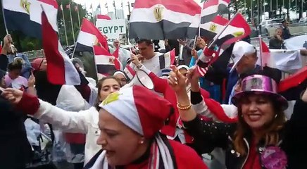 فيديو.. الجالية المصرية أمام مقر الأمم المتحدة: "أرفع راسك فوق أنت مصرى"