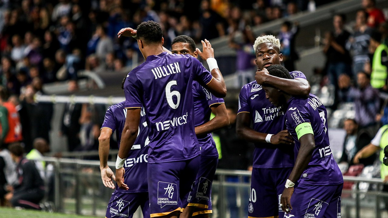 Le coup d'oeil magique de Max Gradel contre Saint-Etienne