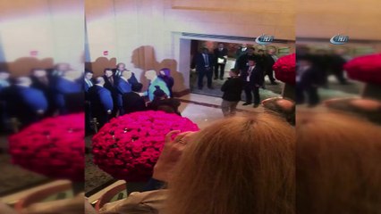 Cumhurbaşkanı Erdoğan, kaldığı otelde minik misafiri tarafından karşılandı