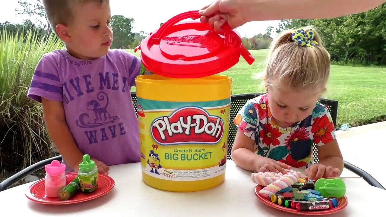 Мистер рома - ВЕДРО КОНФЕТ Челлендж Кислые Ужасные Синие КОНФЕТЫ Gummy bear Candy Chuppa Chu