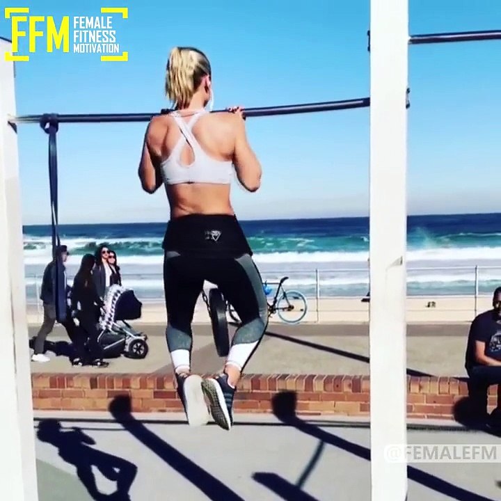 FEMALE WORKOUT and FITNESS - TOP STRONG MOMENTS 2017