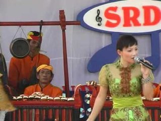 Dwi Erica - Angene Ati (Official Music Video)