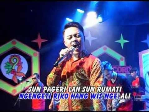 Danang DA2 - Ngelali ( Official Music Video )