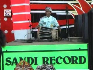 Jaranan Buto Ndadi Pria Makan Ayam ( Official Music Video )