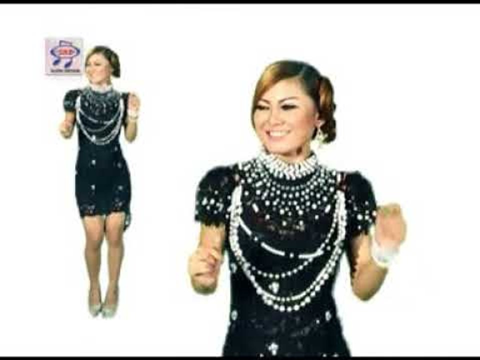 Adelia Erica - Goyang Dumang (Official Music Video)
