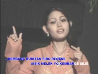 Kembang - Poppy Bolo Pangestune (Official Music Video)