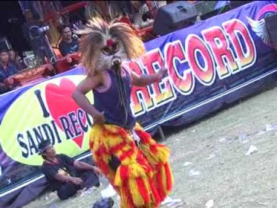 Jaranan Sakti Sekar Taji Atraksi Berguling-Guling Diatas Duri Salak [OFFICIAL]