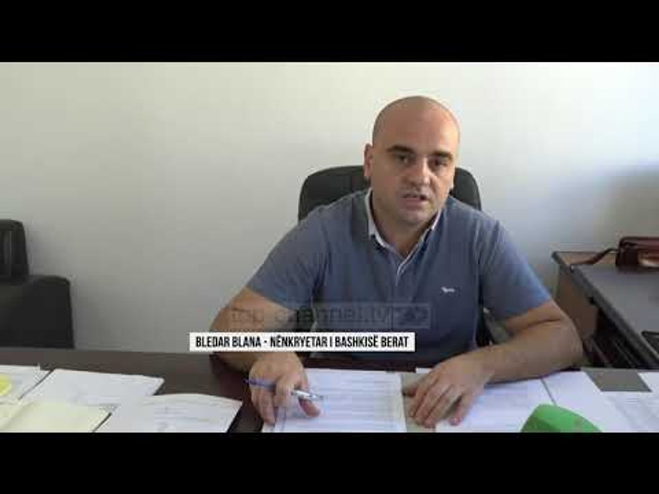 Berat, bujku punon tokën pranë vendgrumbullimit të plehrave - Top Channel Albania - News - Lajme