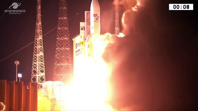 Foguete Ariane 5 realiza seu 100º lançamento