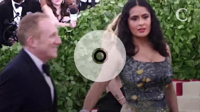 PHOTOS. Carla Bruni, Catherine Deneuve, Cindy Crawford... les people au défilé Yves Saint-Laurent