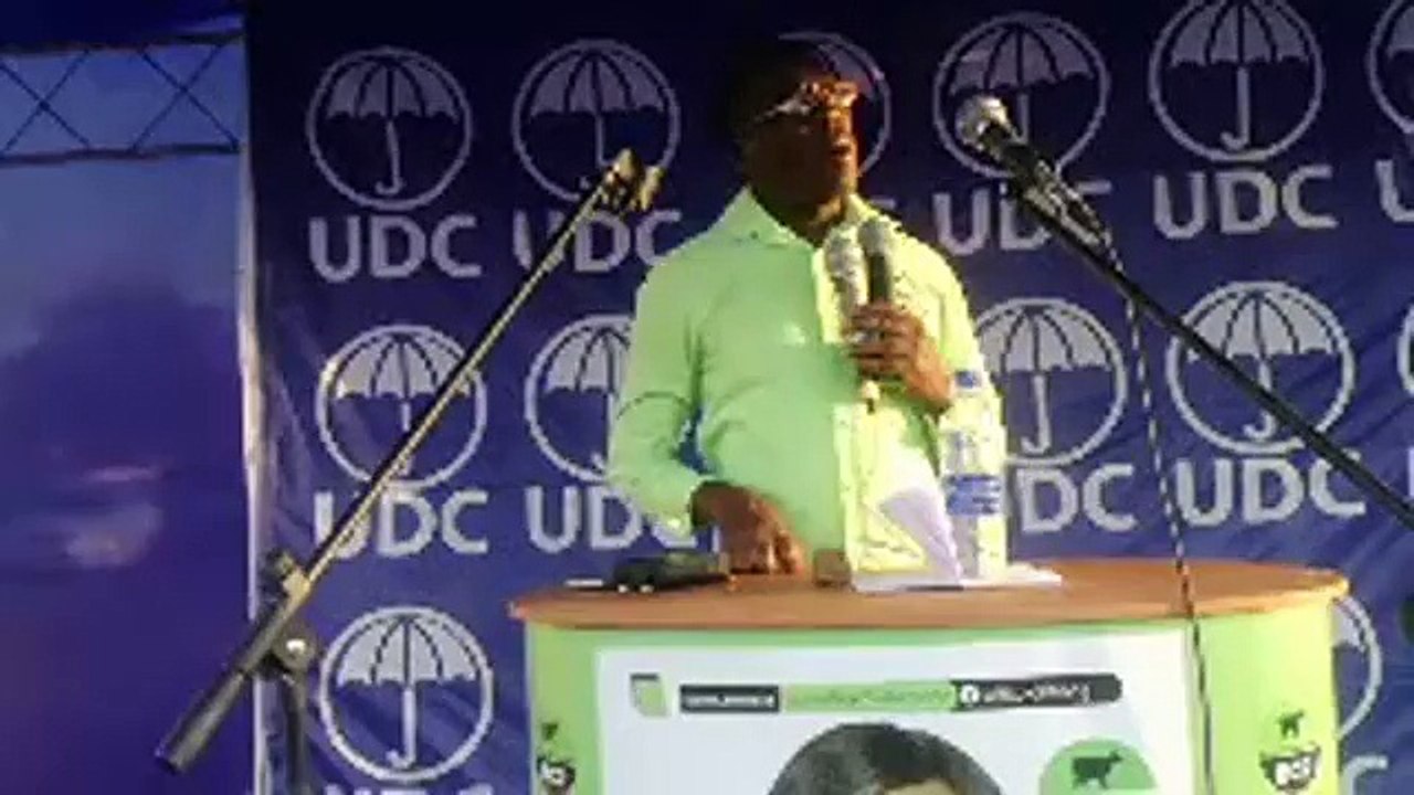 Phagenyana Phage addressing a rally in Ramotswa at UDC voter registration drive