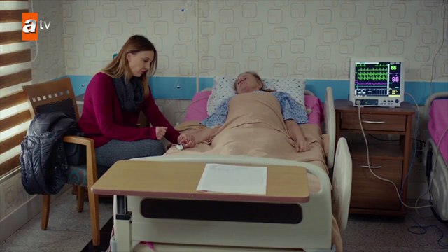 Defne’nin para aşkı! - Kırgın Çiçekler 72.Bölüm