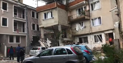 Bursa'da Bir Binada Patlama Sonucu Yangın Çıktı