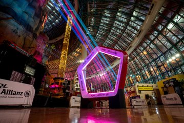 DRL 2018 Level 4: Adventuredome | Drone Racing League