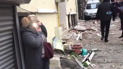 Patlamanın Ardından Göz Yaşları İçinde Kedisini Aradı