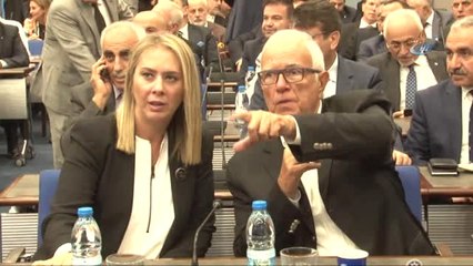 Bakan Pakdemirli: "Bu Dönem Delikli Kuruşa 40 Düğüm Atmak Gerekiyor"